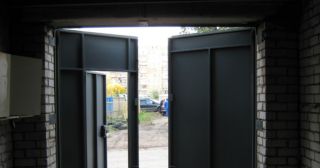 Купить гаражные ворота распашные Белорецк, цена от 3813 руб.